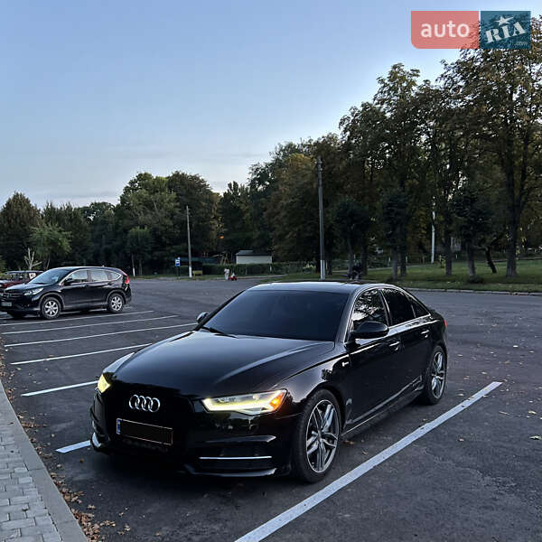 Седан Audi A6 2015 в 