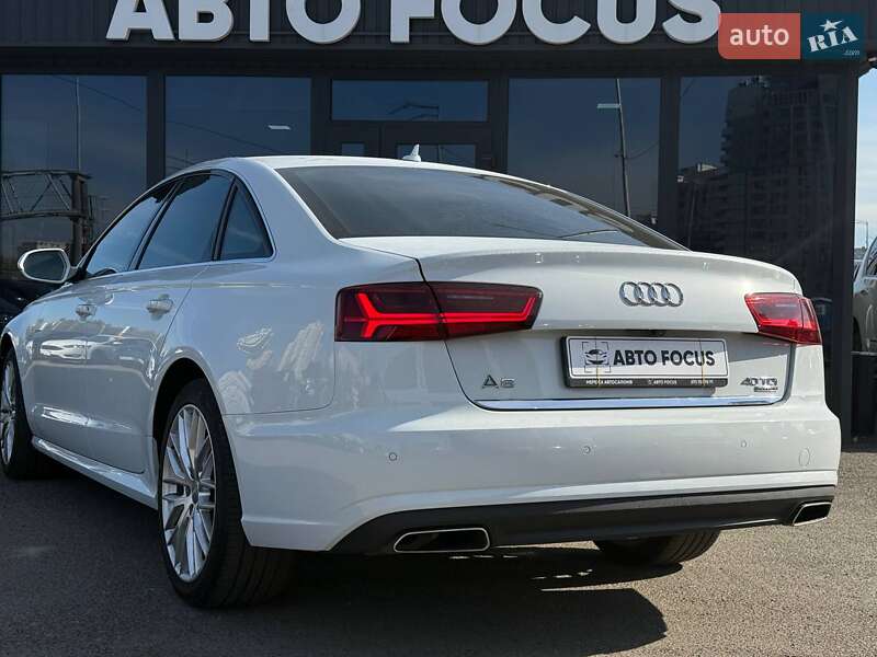Седан Audi A6 2015 в Киеве