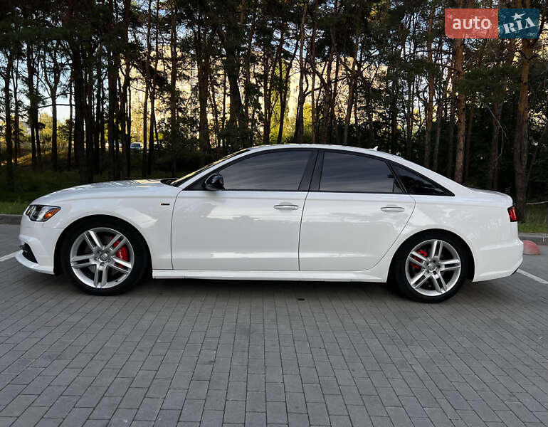 Седан Audi A6 2015 в Горішніх Плавнях