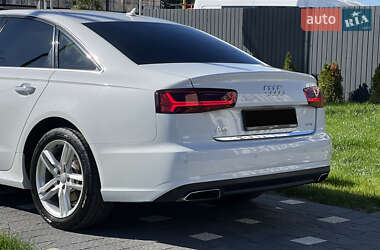 Седан Audi A6 2015 в 