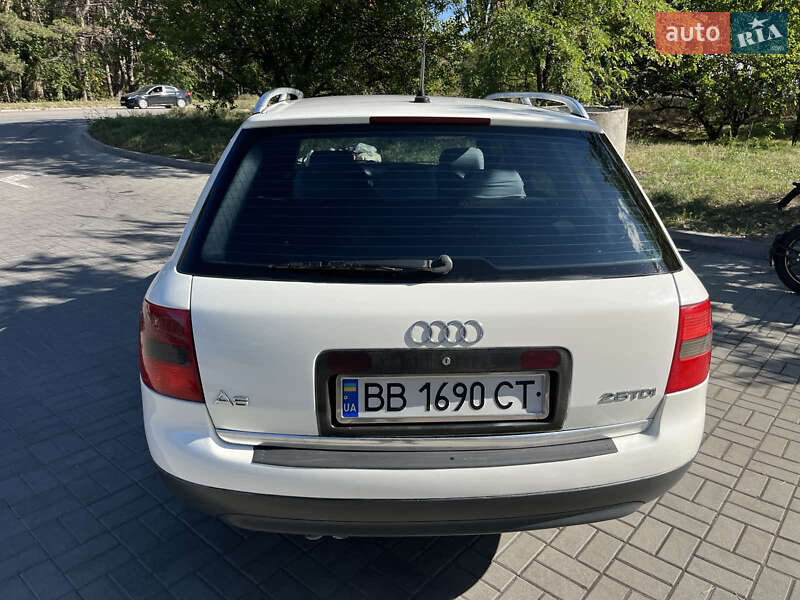 Універсал Audi A6 1998 в Дніпрі