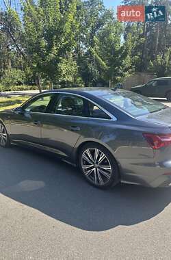 Седан Audi A6 2019 в 