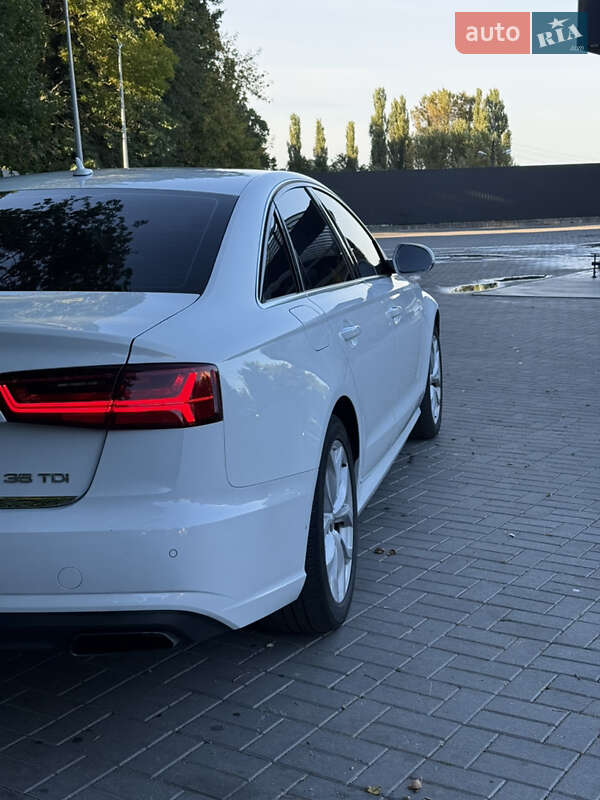 Седан Audi A6 2015 в Хмельницком