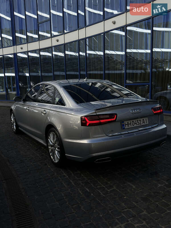 Седан Audi A6 2015 в Одессе