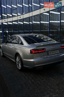 Седан Audi A6 2015 в 