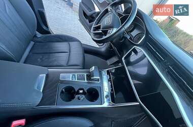 Седан Audi A6 2019 в 