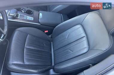 Седан Audi A6 2019 в 