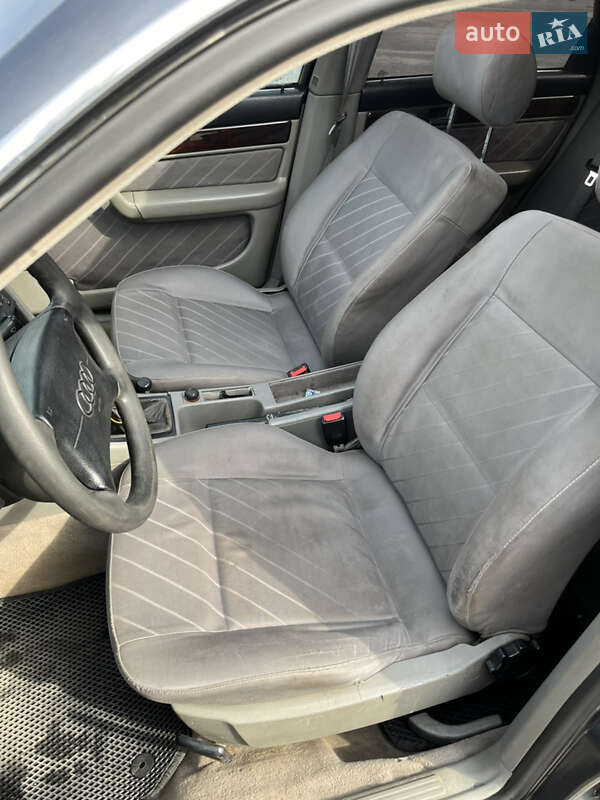 Седан Audi A6 1996 в Харькове