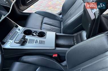 Универсал Audi A6 2019 в 