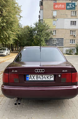 Седан Audi A6 1995 в 