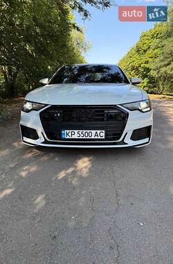 Седан Audi A6 2022 в 