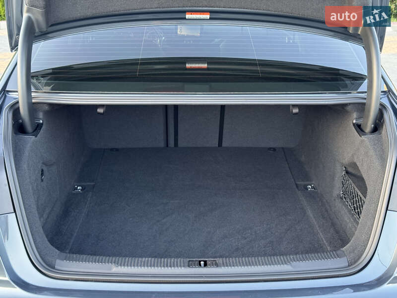 Седан Audi A6 2015 в Хмельницком