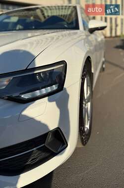 Универсал Audi A6 2020 в 