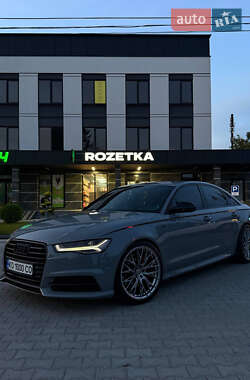 Седан Audi A6 2015 в 