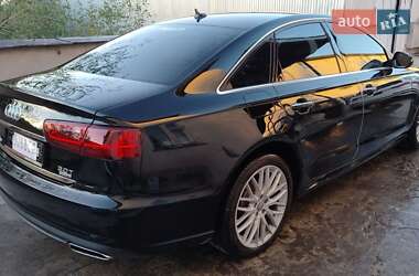 Седан Audi A6 2015 в 