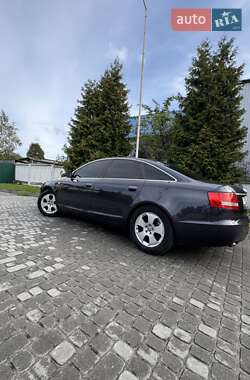 Седан Audi A6 2004 в 