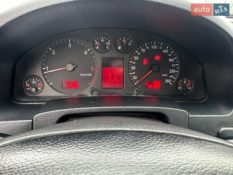Седан Audi A6 2000 в Чорткові