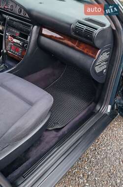 Универсал Audi A6 1995 в 