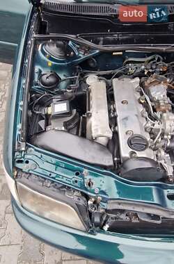 Универсал Audi A6 1995 в 