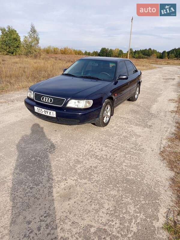 Седан Audi A6 1995 в Заречном