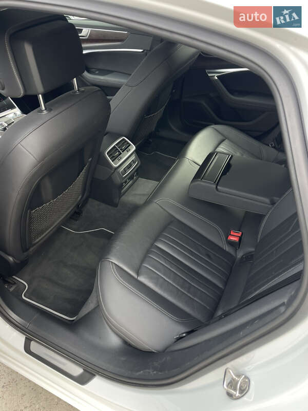 Седан Audi A6 2020 в Киеве