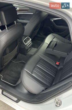 Седан Audi A6 2020 в 