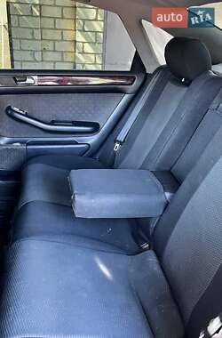 Седан Audi A6 1998 в 