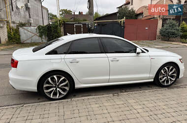 Седан Audi A6 2015 в 