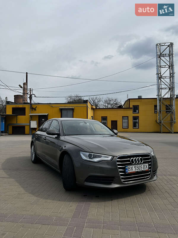 Седан Audi A6 2014 в Киеве