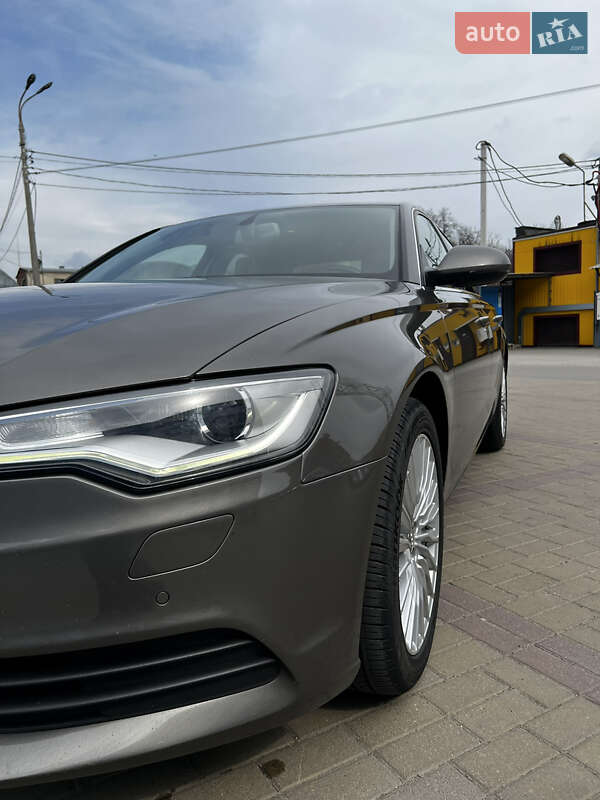 Седан Audi A6 2014 в Киеве