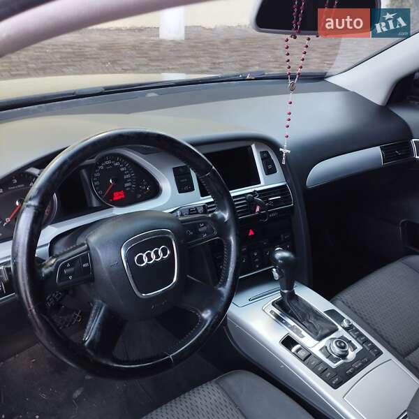 Седан Audi A6 2010 в Самборе