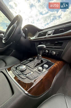 Седан Audi A6 2013 в 