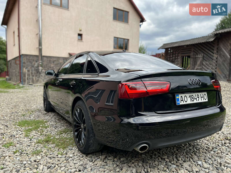 Седан Audi A6 2011 в Буковеле