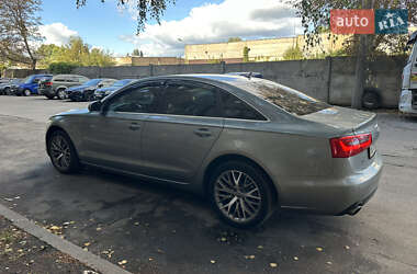 Седан Audi A6 2012 в 