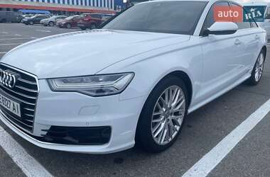 Седан Audi A6 2015 в 