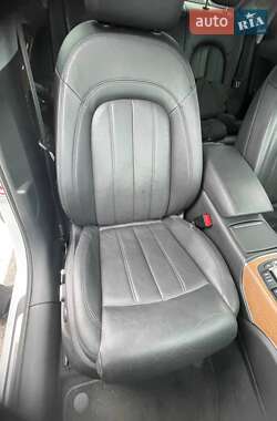 Седан Audi A6 2015 в 