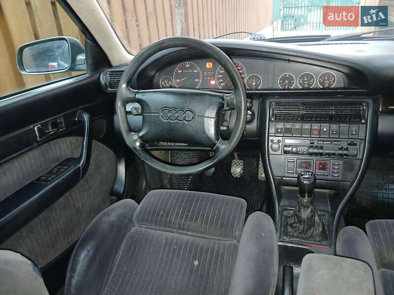 Универсал Audi A6 1996 в Ивано-Франковске