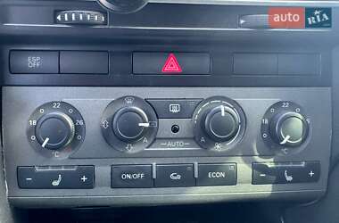 Седан Audi A6 2004 в 