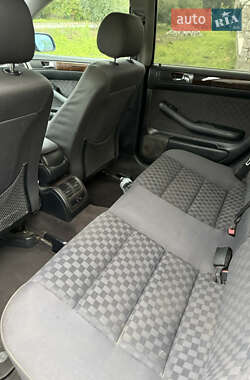 Седан Audi A6 2000 в 