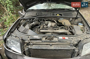 Седан Audi A6 2000 в 