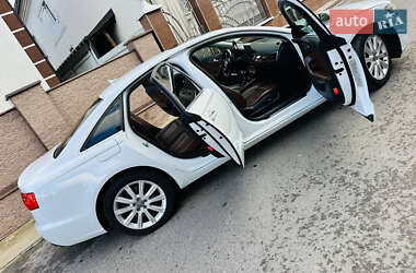 Седан Audi A6 2013 в 