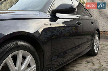 Седан Audi A6 2015 в 