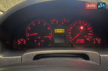 Седан Audi A6 1999 в 