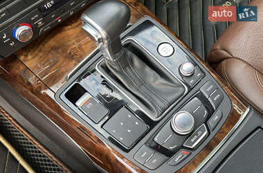 Седан Audi A6 2012 в 