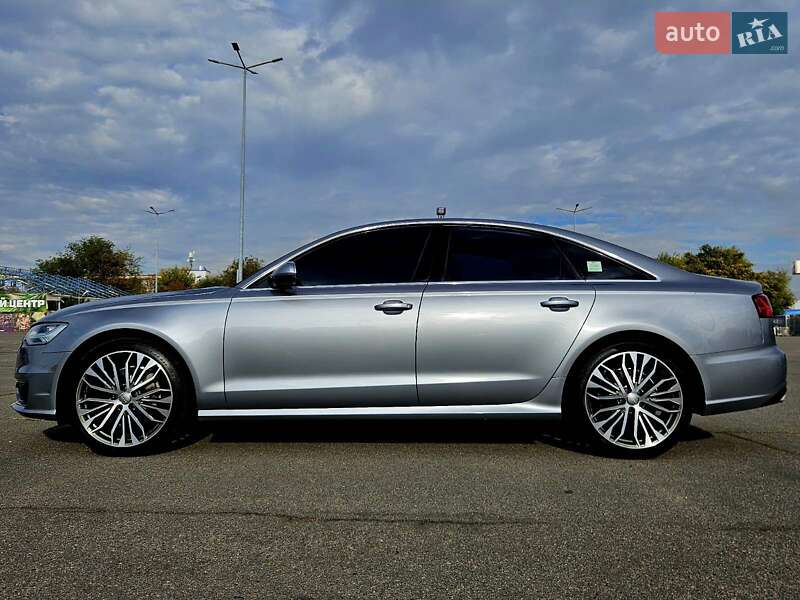 Седан Audi A6 2015 в Днепре