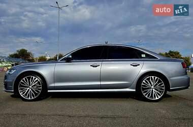 Седан Audi A6 2015 в 