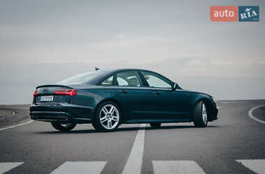 Седан Audi A6 2015 в 