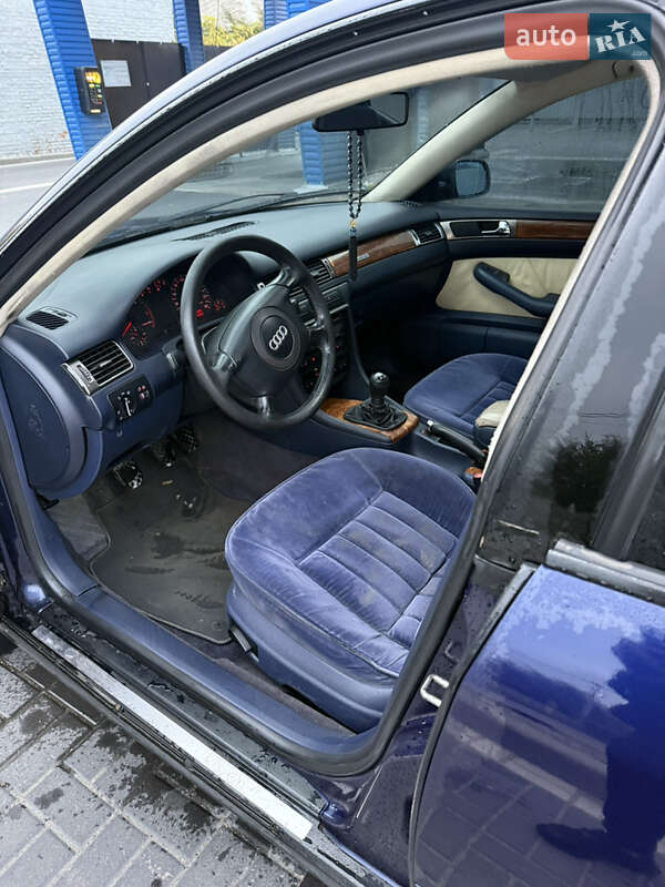 Седан Audi A6 1998 в Полтаве