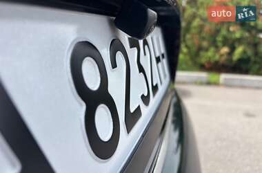Седан Audi A6 2001 в 