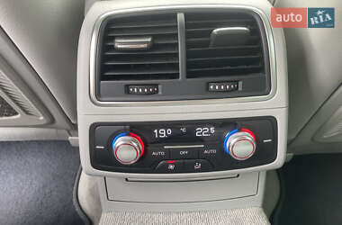 Седан Audi A6 2012 в 
